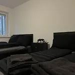 Cozy Center Designer For 10 People Appartamento Wiener Neustadt