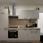 Cozy Center Designer For 10 People Appartamento