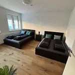 Cozy Center Designer For 10 People Appartamento *