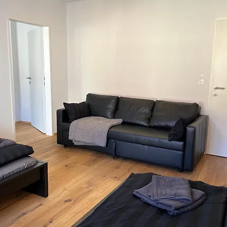 Διαμέρισμα Cozy Center Designer For 10 People Βίνερ Νόιστατ