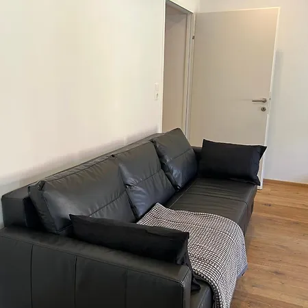 Cozy Center Designer For 10 People *