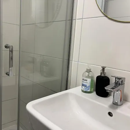 Cozy Center Designer For 10 People وينر نويشتاد