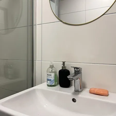 Apartment Cozy Center Designer For 10 People Wiener Neustadt