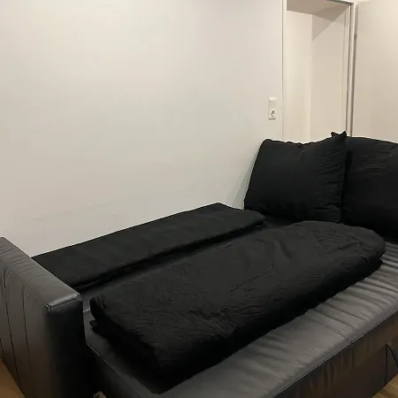 Cozy Center Designer For 10 People شقة *
