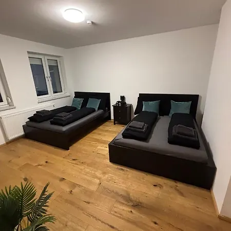 Cozy Center Designer For 10 People شقة *