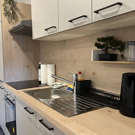 Cozy Center Designer For 10 People وينر نويشتاد
