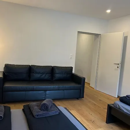 Cozy Center Designer For 10 People شقة