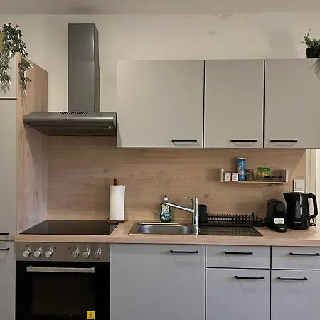 Cozy Center Designer For 10 People * وينر نويشتاد