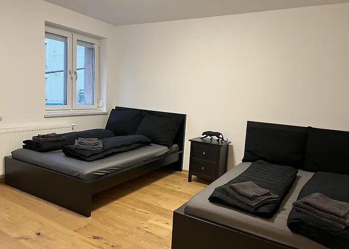 Cozy Center Designer For 10 People * Wiener Neustadt